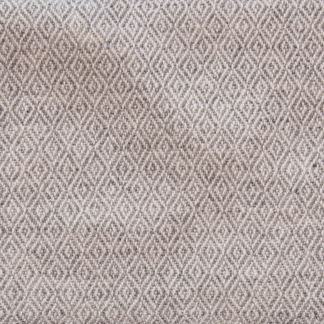 Écharpe en cachemire gris à motif à carreaux
