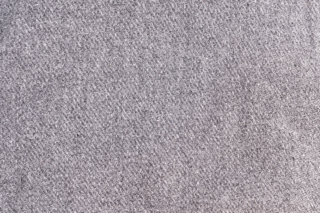 Couverture cachemire gris foncé uni