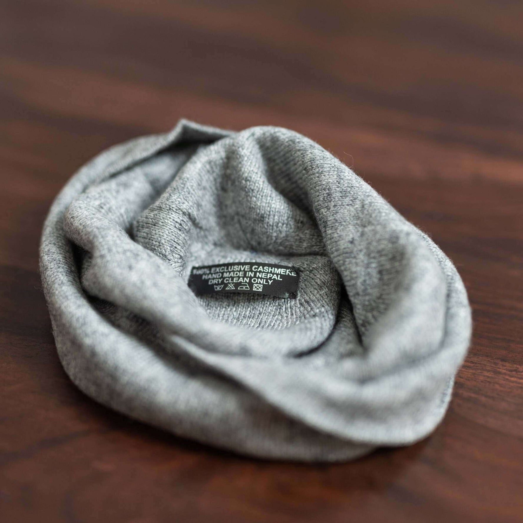 Bonnet bonnet cachemire lisse gris
